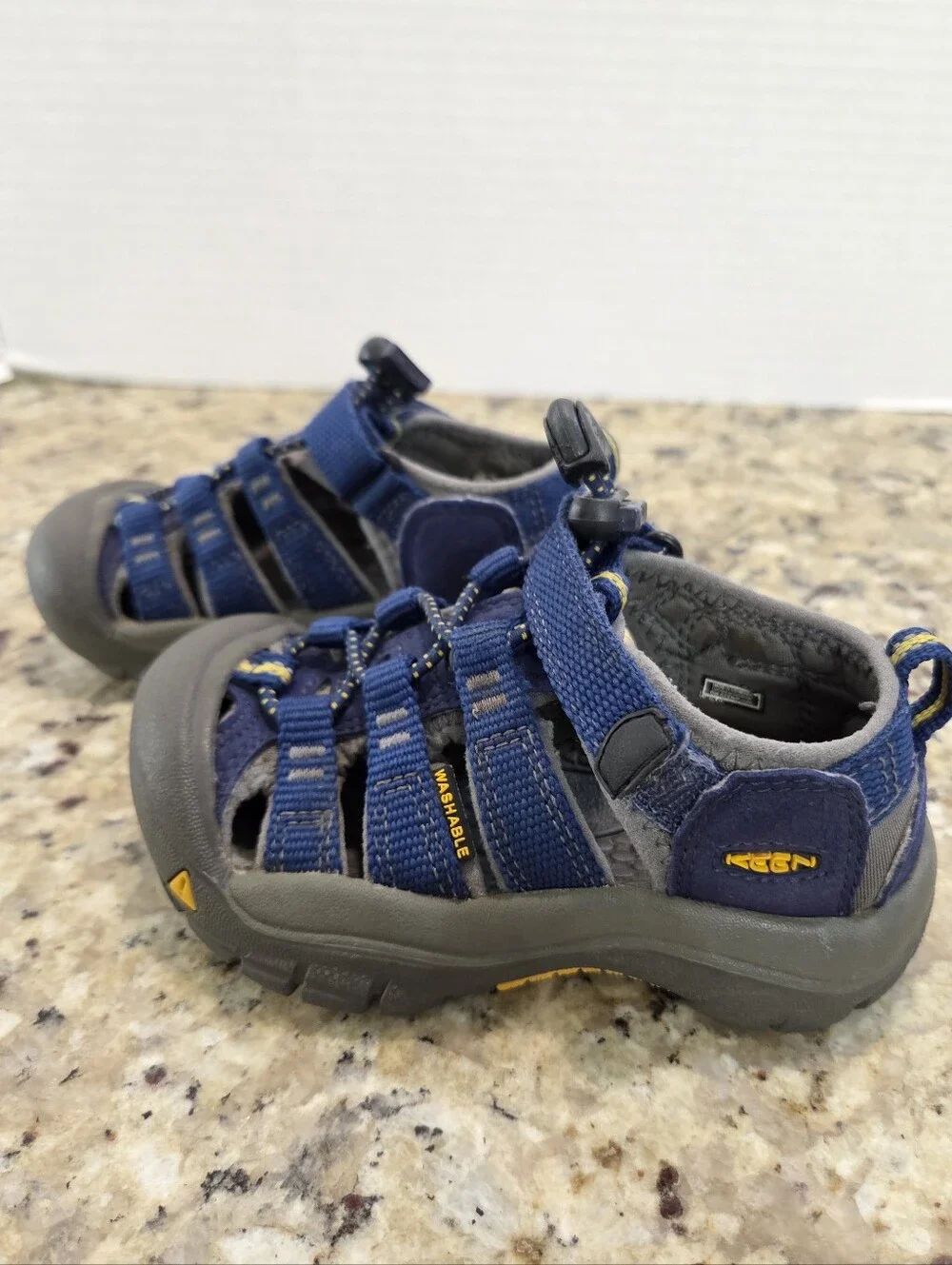 Keen Newport H2 Toddler Sandals Blue Yellow Hiking Water Shoes Size 7 Toddler